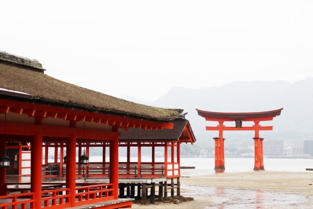 嚴島神社（厳島神社）