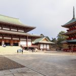 お寺への初詣のイメージ